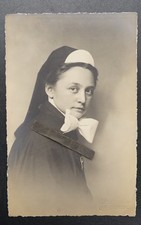 Foto Wk2 Portrait DRK Rotkreuzschwester Uniform Mütze Magdeburg Jugend Jung Frau