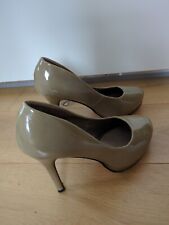 Lack Pumps Gr. 40 beige / nude