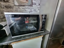 Sharp Mikrowelle Grill, 40L