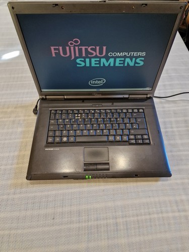 Fujitsu siemens esprimo v5535 - siemens,