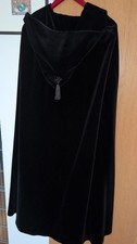 Damen Cape / Umhang lang, ca 120 cm, aus schwarzem Samt von Geissler