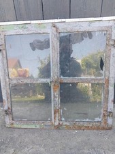 altes Metallfenster Fenster Fabrikfenster Metall Industriedesign Gitterfenster