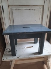 Schöner alter Hocker Schemel