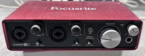 Focusrite scarlett 2i2 - scarlett,