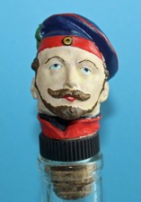 Schöner Zierkorken Soldat / Flaschenkorken / Stoneware Bottle Stopper Soldier