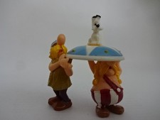 Sammelfigur Film & Fernseh / Asterix / Idefix auf Schild mit Träger