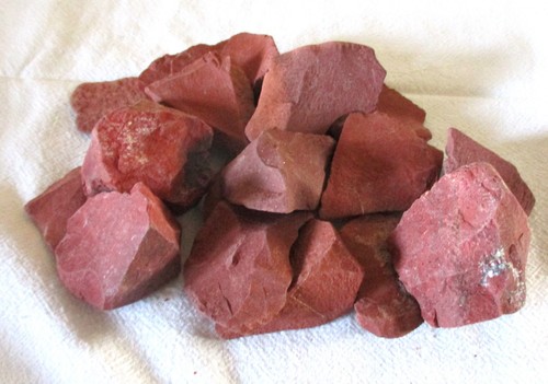 389 jaspis rot rohsteine - g,