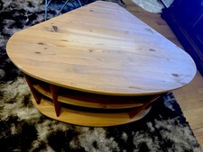 Massiver Fernseh-Ecktisch Holz