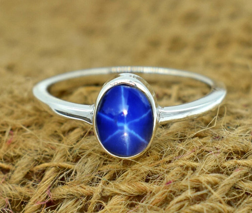Zierlicher blauer stern saphir - blauer,