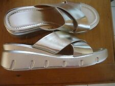 Plateau-Pantoletten silber