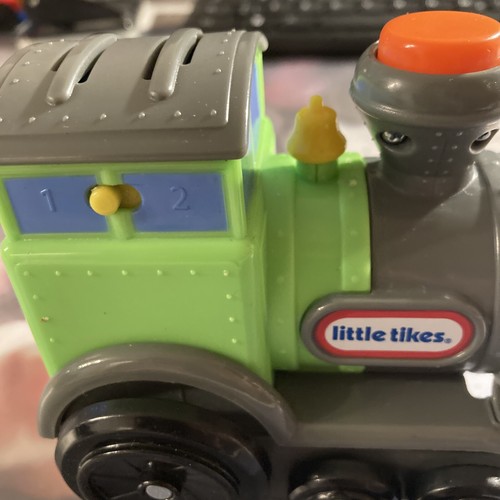 Little tikes lokomotive - ,