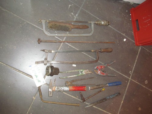 Werkzeug hammer säge - hammer,
