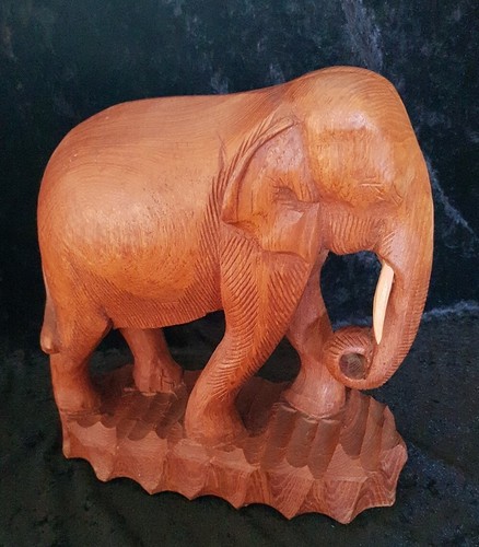 Großer elefant geschnitzt - großer,