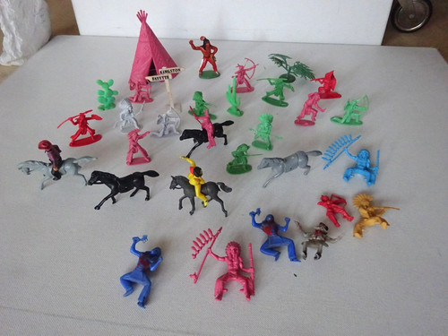 Verschiedene figuren - 34,