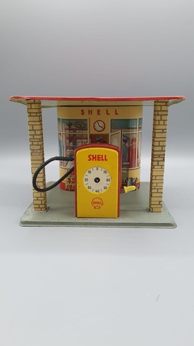 Alte blechtankstelle gama - blechtankstelle,
