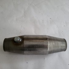 200 Zellen Sport Katalysator Euro 4 / 101mm E Prüfzeichen E3 63,5 mm 400 PS