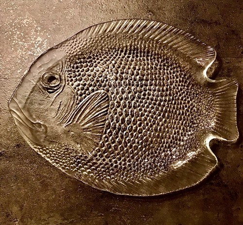 Große fisch servier platte - fisch,
