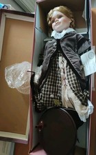 Adeline Creation Paris Porzellan-Puppe mit Zertifikat