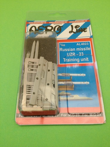 Plus model al4023 - 1:48,