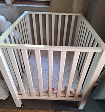 Baby Laufstall *weiß* 80x100cm auf Rollen 