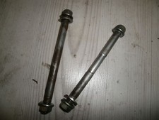 Motorbolzen für eine Honda CRF 450 R Baujahr 2005 09352