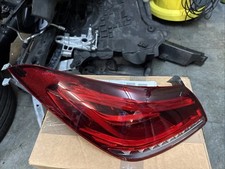 Original Mercedes W118 CLA Rückleuchte Heckleuchte außen links A1189067500