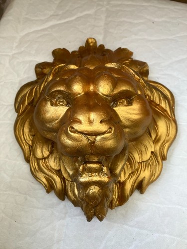 Goldener löwe mit - goldener,