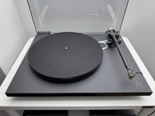 Rega Planar 6 (schwarz)