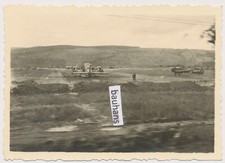 Foto Russland deutscher Feldflugplatz Flugzeuge 2.WK (9884a)