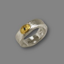 Ring, 7 mm breit, Feinsilber 999, blauer Diamant, Goldapplikation, Flamere 