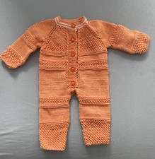 Gestrickter Babystrampler ohne Füße Gr. 56