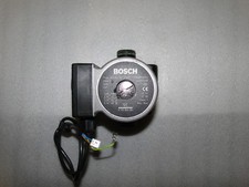 Bosch Junkers Grundfos Pumpe Heizung UPS 15 - 50 TTA0 8717204384 ZSN ZWN