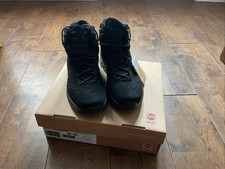 Hanwag Blueridge ES, schwarz/schwarz, UK 8,5, nagelneu mit Etikett und Karton.