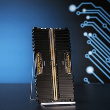 16 GB Kit (2x 8 GB) Corsair