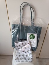 Cacharel Tasche und Schal