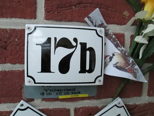 Hausnummer emaille 17b - hausnummer,