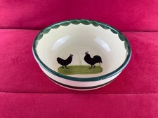 Zeller Keramik - Hahn und Henne - Runde Schüssel 19,5 cm im dunklen Grünton
