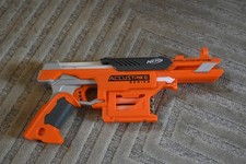 Hasbro Nerf Accustrike Pistole
