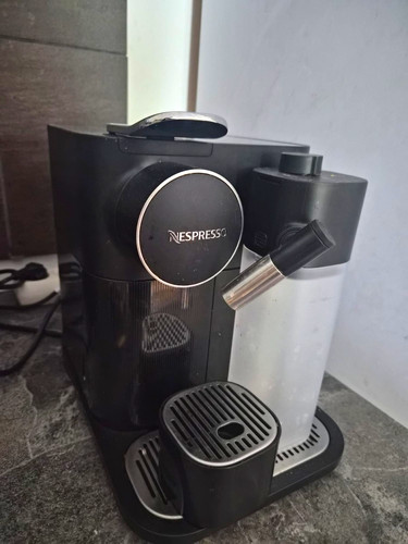 Longhi nespresso lattissima - de'longhi,
