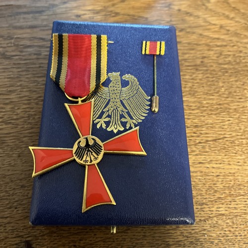 Orden bundesverdienstkreuz - ,