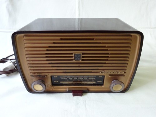 Grundig röhrenradio type - röhrenradio,, 80