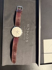 NOMOS Metro Datum Uhr mit