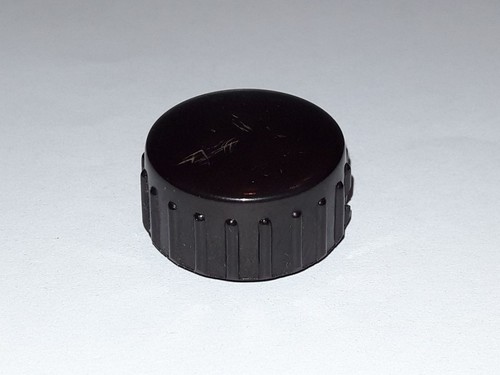 Kleiner drehknopf aus - 1,