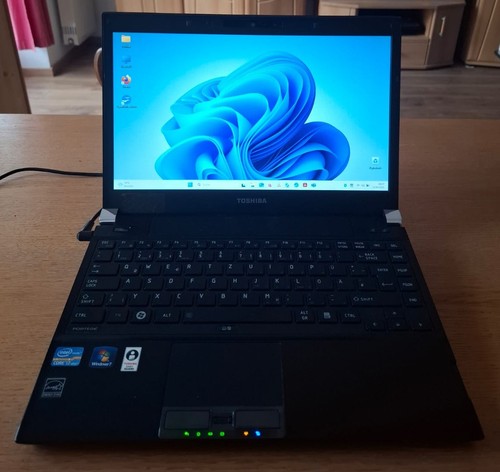 Toshiba portege r830 110v - toshiba, r830-110v