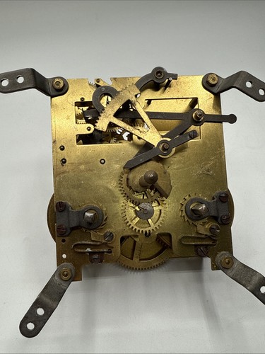 Altes uhrwerk wanduhr - altes,