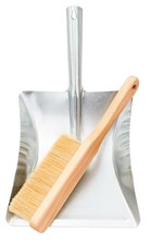 Besen mit Kehrschaufel