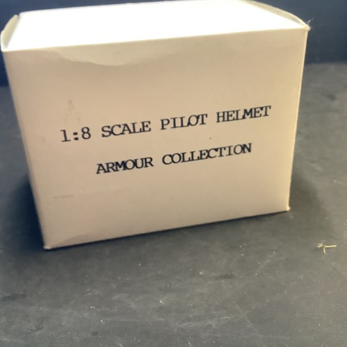 Franklin mint pilot - pilot, helmet
