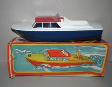 DDR Spielzeug Schiebeboot "JACHT DELPHIN" Boot Schiff v. PLASTICART Zschopau OVP