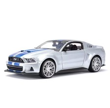 Silber Version: Ford Mustang