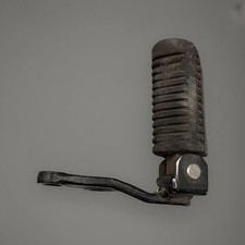 YAMAHA FUSSRASTE VORNE LINKS SR500 FOOTREST LEFT XX36867